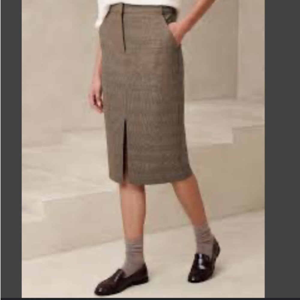 Banana Republic plaid midi skirt size 12